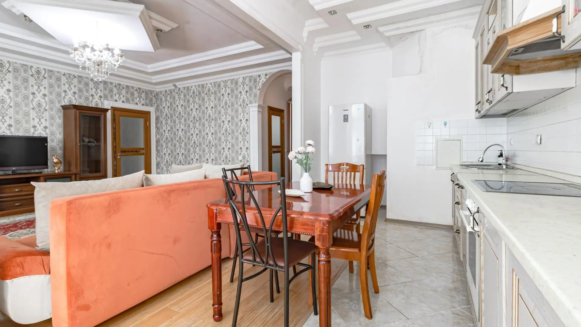 Apartment В Золотом Квадрате Рядом С Монументом Байтерек Nur-Sultan  Kazakhstan